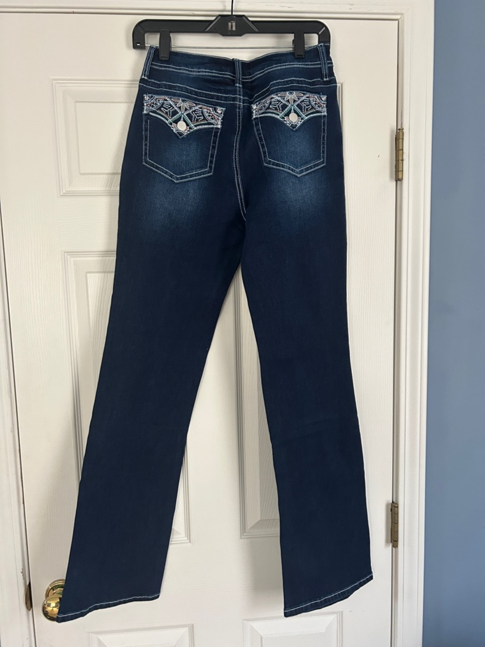 Embroidered Back-Pocket Boot Cut Jeans - Dark Blue